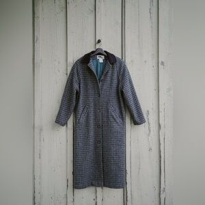 L.L. Bean Black and Gray Houndstooth Trench Coat